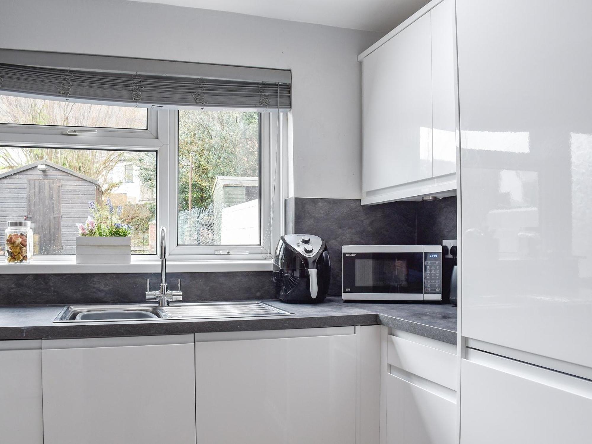 Cwmcarn Cottage Crosskeys Luaran gambar
